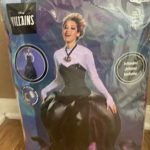 Ursula costume